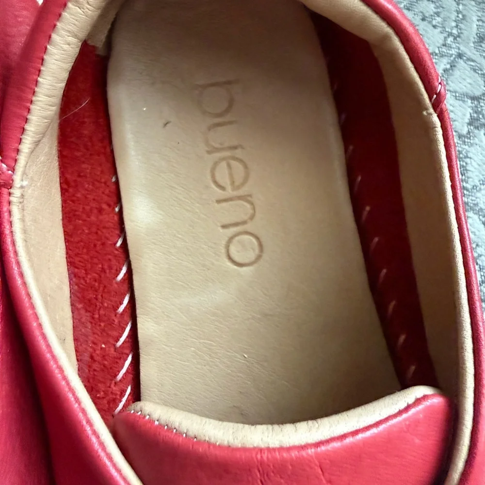 Bueno Denmark Slip-On Sneakers characterized - Size 38 (7.5)